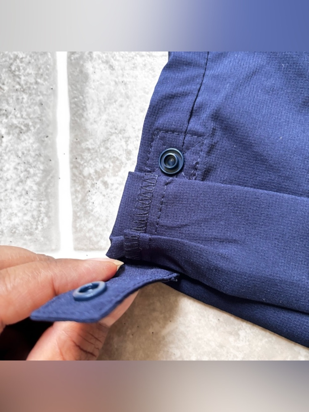 Columbia Women's Navy Roll-Cuff Performance Shorts - Picture 4 of 4